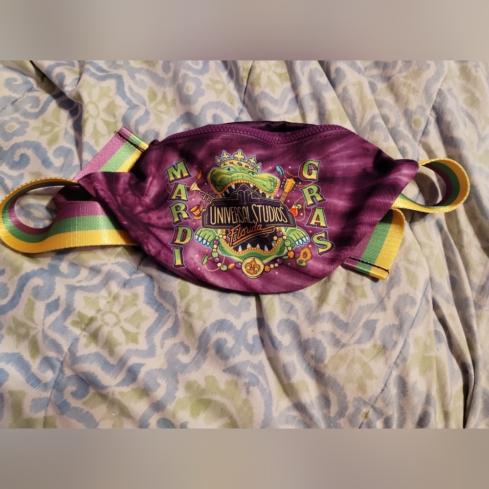 Universal Studios Florida Mardi Gras fanny pack